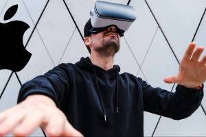 Augmented Reality & Virtual Reality